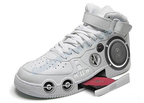 Hi-tech MP3 shoes