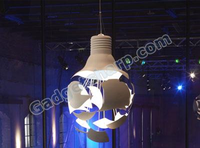 Scheisse pendant light - shaped like a broken bulb