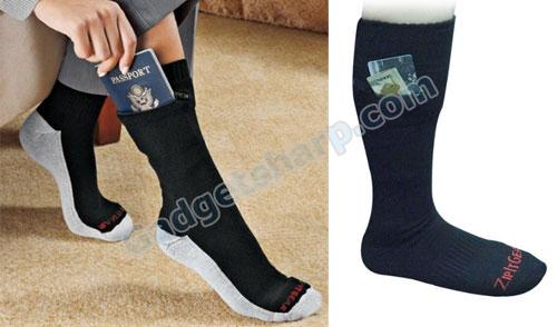 Zip It Passport Socks