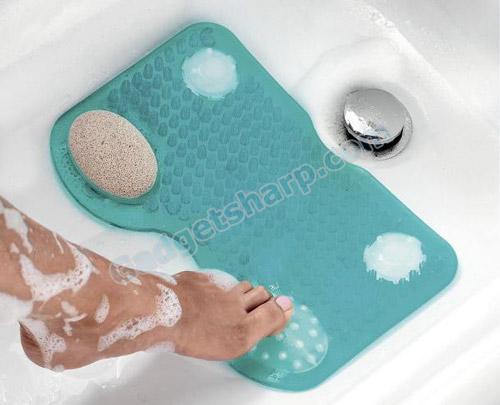 Soap-Dispensing Shower Mat