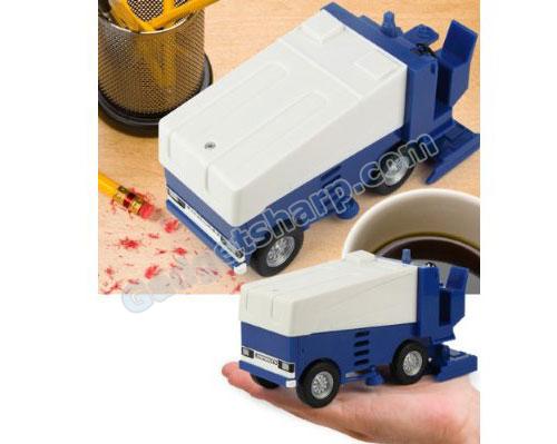 Battery-Operated Zamboni Desk Vacuum