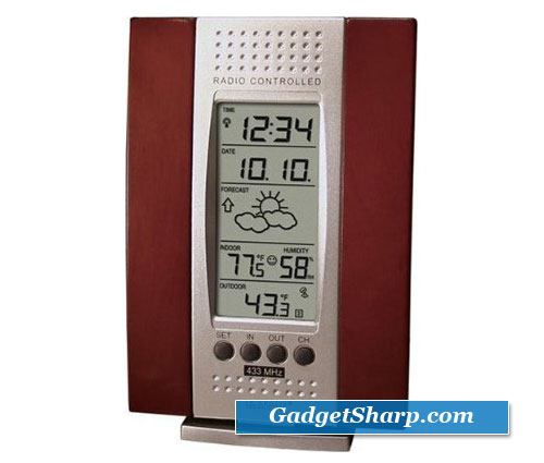 Oregon Scientific Indoor/Outdoor Thermometer Clock with Wired