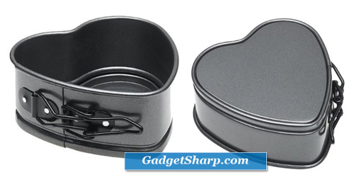 Wilton Excelle Elite 4-Inch Heart Springform Pan