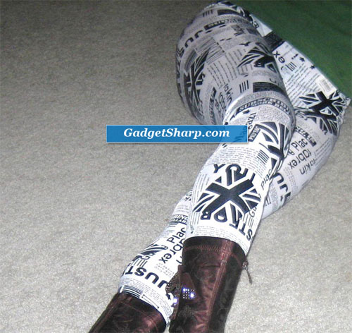 Newspaper print legging