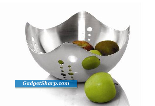 Universal Housewares Wave Fruit Bowl