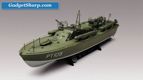 1:72 PT-109 P T Boat