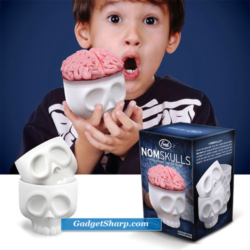 NOMSKULLS - kooky creepy cupcake molds