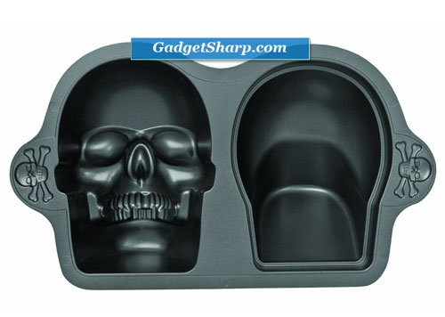 Wilton Dimensions Nonstick 3D Skull Pan