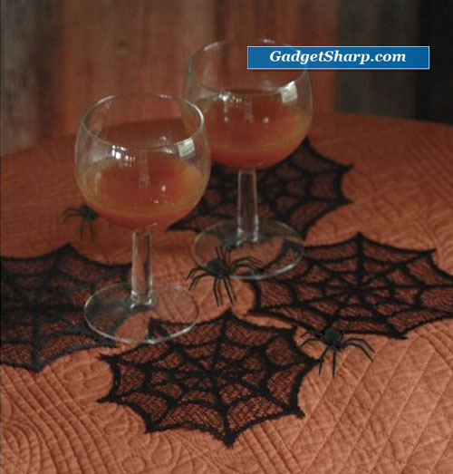 Heritage Lace Spider Web 6-Inch Round Doily