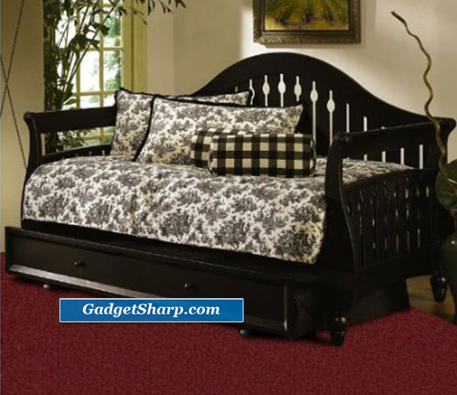 Comfortable Daybed